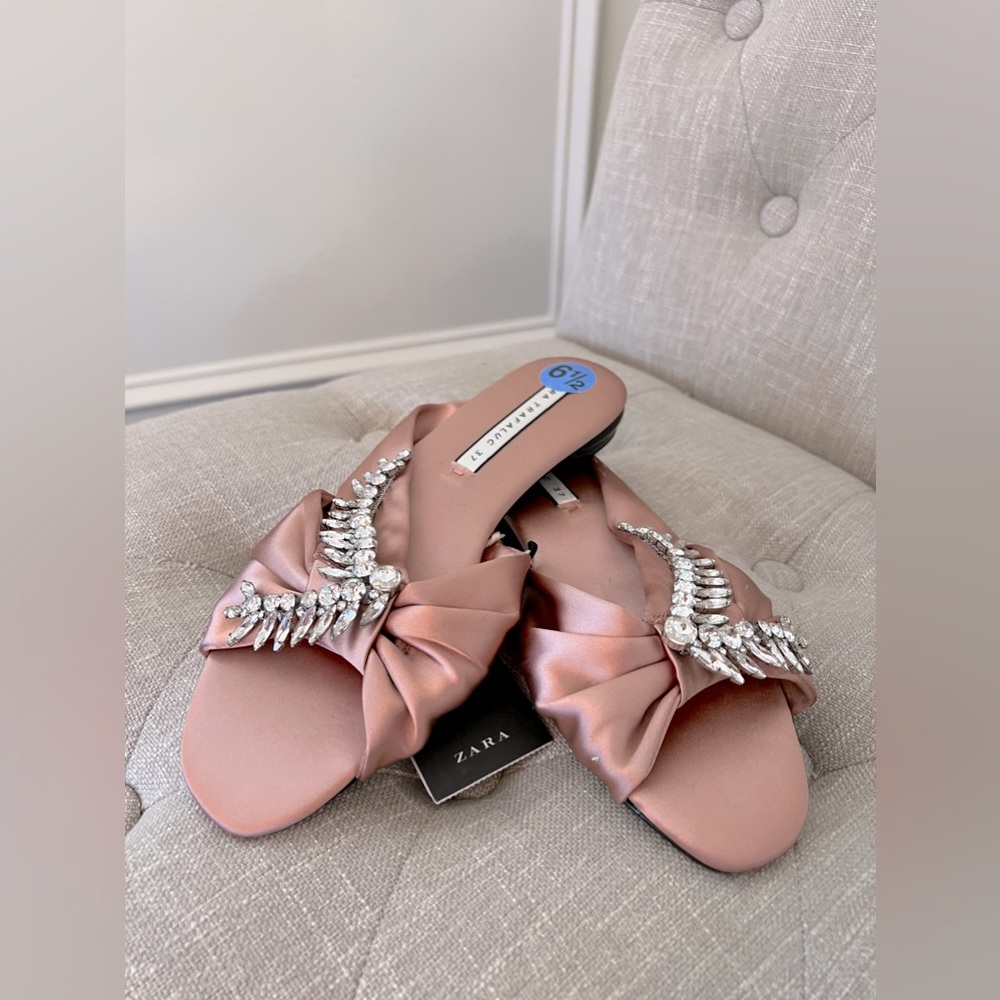NEW Zara slip on sandals
